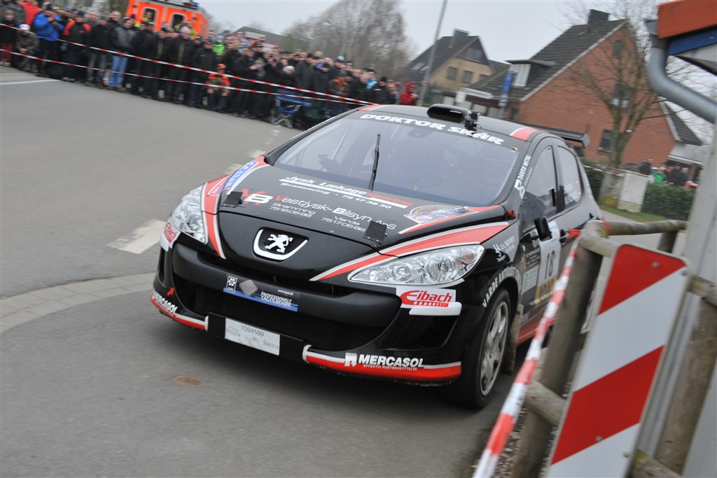 Benny Pedersen fra Vejen og Omegns Motorklub skal være med til at forsvare den lokale ære i løbet
(Foto: Morten Alstrup)